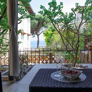Nico, Volosko, Pet Friendly Appartamento Abbazia